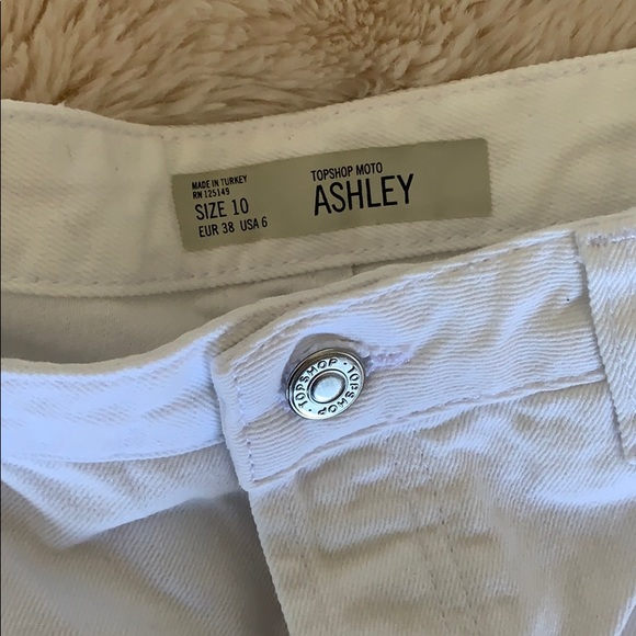 Topshop // Moto Ashley jean shorts - Picture 3 of 3